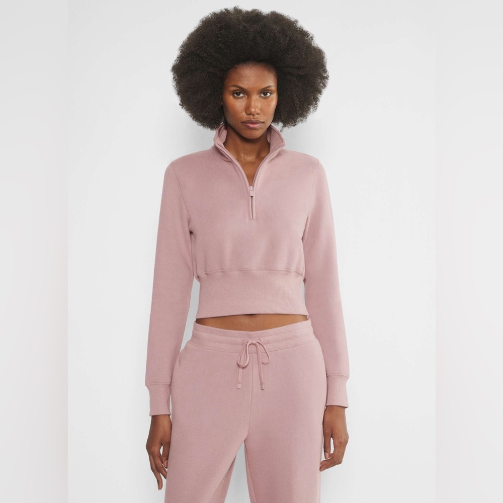 Aritiza - Cozy fleece Snug Rib 1/2 Zip Sweatshirt 
Color - Claremont